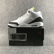 Side view of the sneaker on its box; the visible label shows size US 8, EU 41, CM 26 and product code 136064-122.