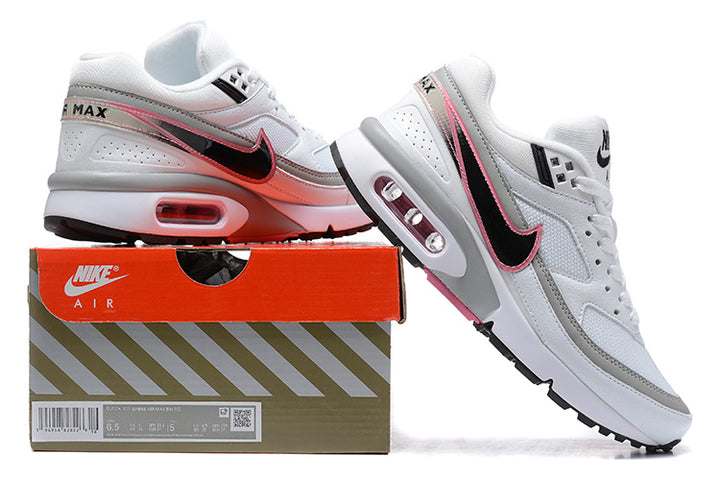 Nike Air Max BW sneakers displayed with a Nike Air shoebox; the box label shows a sample size.