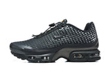 Nike Air Max Plus SE Black Sneakers