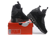 Black sneakerboots displayed on a box labeled Air Max 90 Sneakerboot Ice; label shows size 8, UK 7, CM 25, BR 39