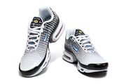 Pair of Nike Air Max Plus VII sneakers shown from the front and at an angle.