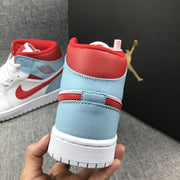 Close-up of the ice blue heel panel and red padded collar.