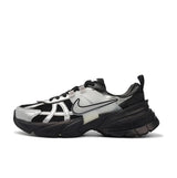 Nike Zoom Vomero 5 Black and Silver Sneakers