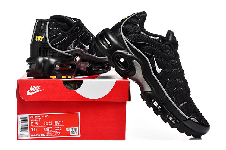 Black Nike Air Max Plus sneakers displayed with a box labeled Air Max Plus, HV0666-002, and size information.