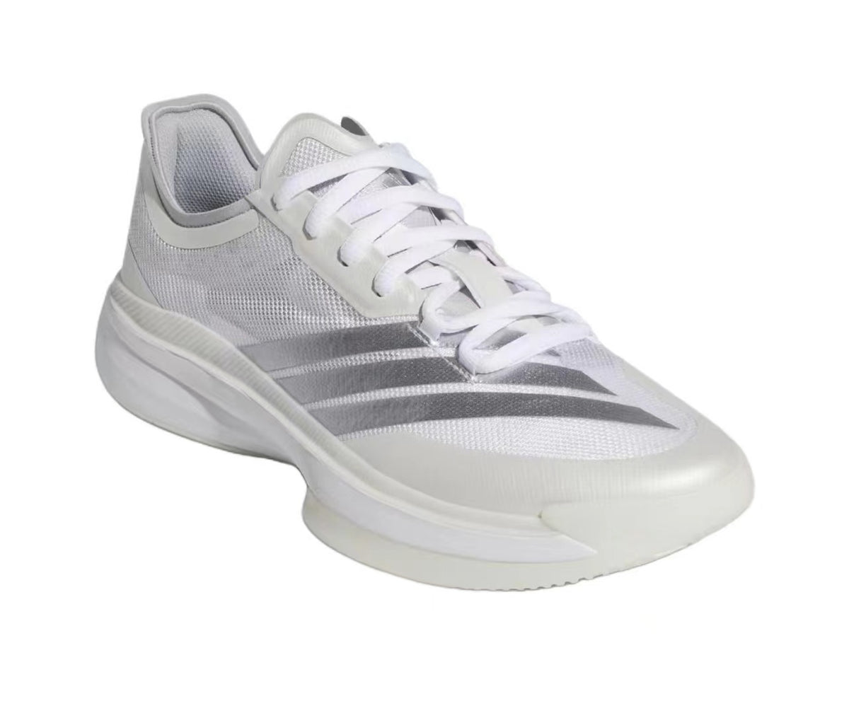 Silver-white 929 lace-up sneaker with layered side stripes and a thick sculpted sole.