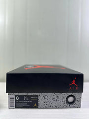 Black Jordan shoebox with a visible label identifying Air Jordan 4 Retro SE (GS), style code CI2970 001, and sample size 8.