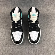 Top-down view of both sneakers showing the paired toe boxes, black laces, and padded tongues.