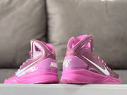 Rear and side views showing the heel details and white Swoosh graphics.
