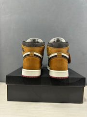 Rear view of the pair showing matching brown heel panels and black-and-white collar details.