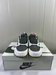 Front view showing perforated dark olive toe boxes and dark tongues on the pair.