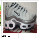 Small shoe photo with the size range caption 40–46.