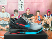Side profile showing textured panels, contrasting Swoosh, and sculpted heel