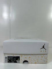 Jordan shoebox with a visible label identifying the Air Jordan 4 Retro sample and showing EU 42.5.