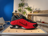 Nike Shox R4 Red and Black Sneakers