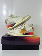 Side view of the sneakers showing grey elephant-print panels, gradient heel accents and the translucent round side accessory.