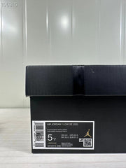 Shoebox label showing AIR JORDAN 1 LOW SE (GS), color text, size 5Y, UK 4.5, CM 23.5, EU 37.5, and style code DX4374 008.